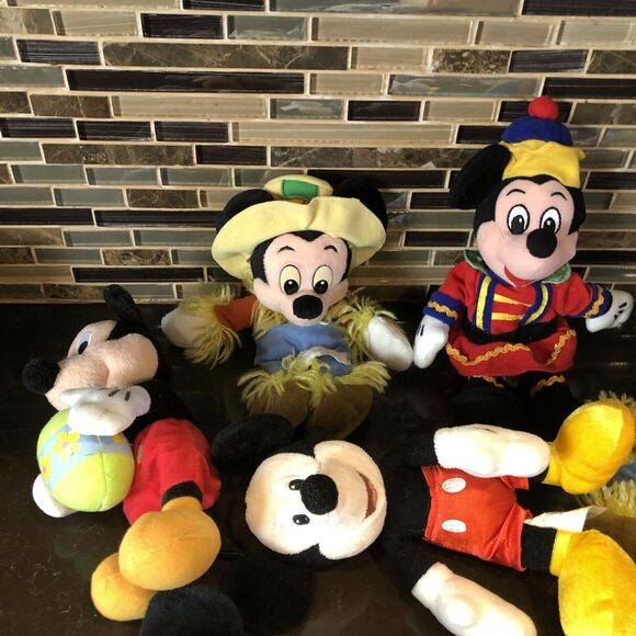 Lot Of 8 Disney Mickey & Minnie Mouse Plush toys Stuffed Animals 9-11” +‎ Pin - Picture 3 of 6